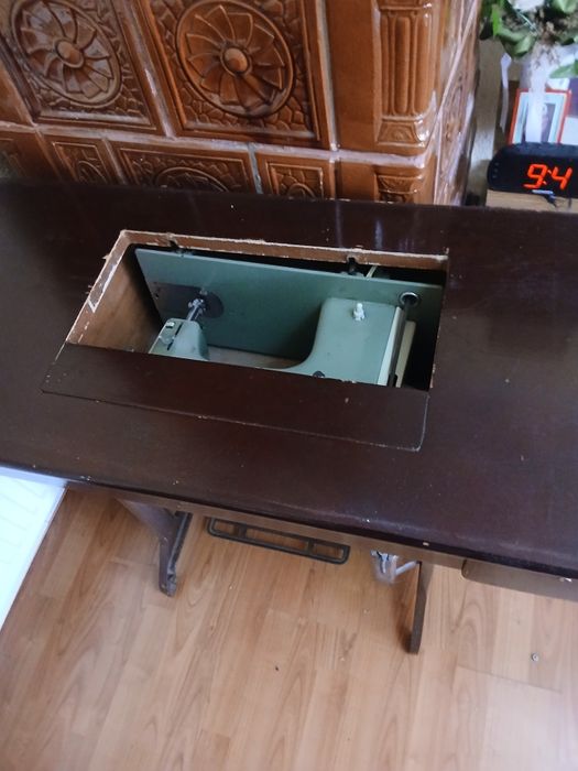 Mașină de cusut,ridicare personală.