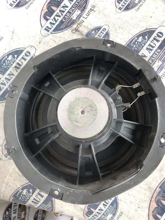 boxa dreapta fata  audi a4 b9 2017