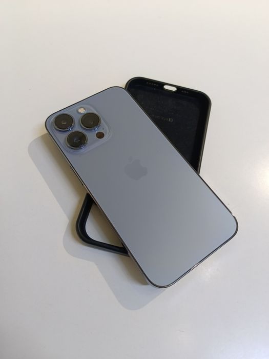 Продам айфон 13 pro