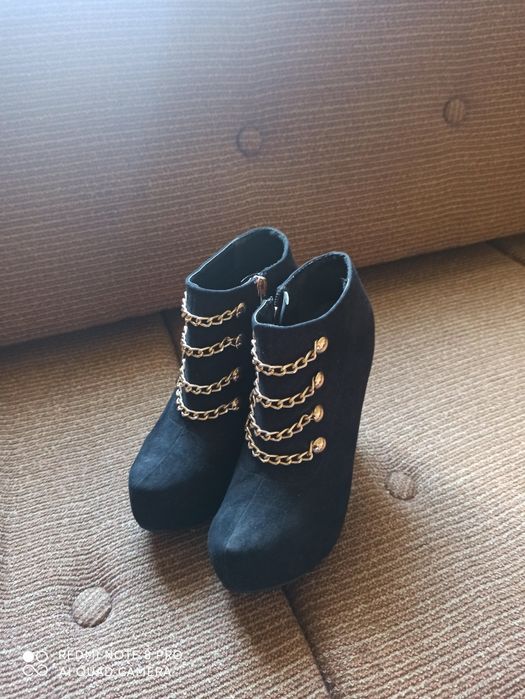 Официални обувки