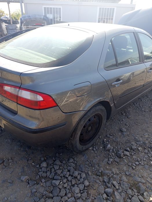 Рено Лагуна 1.8 бензин