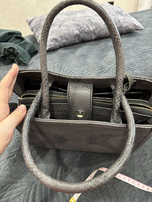 Продам сумку кожанную