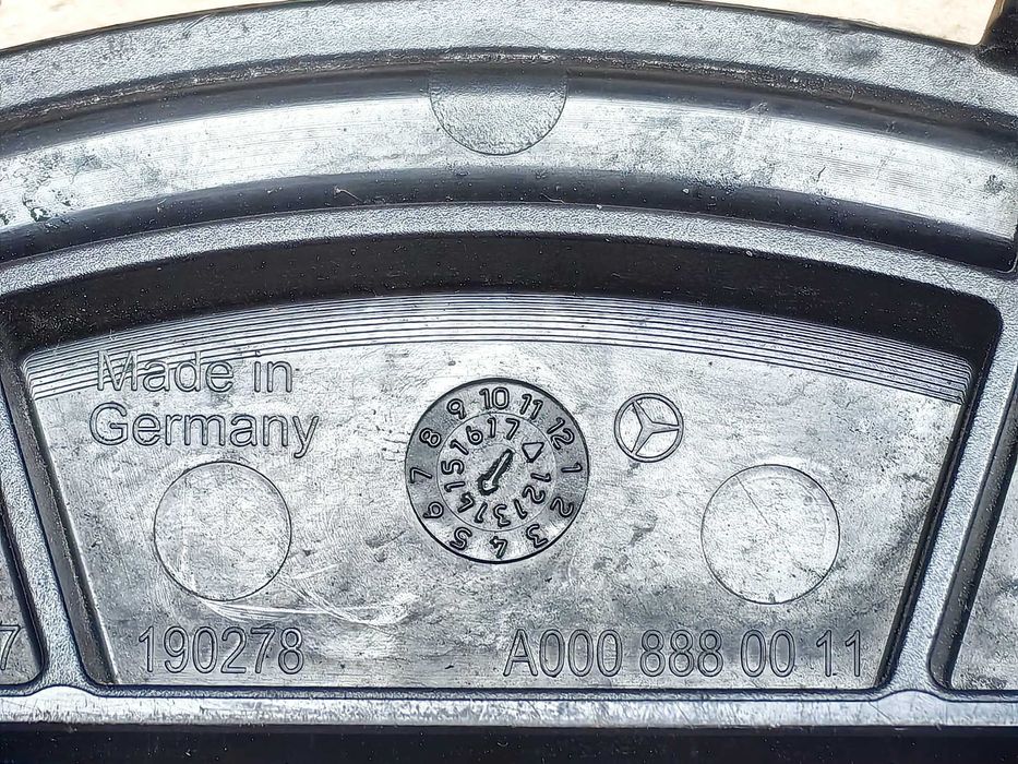 Емблема за Mercedes / Мерцедес