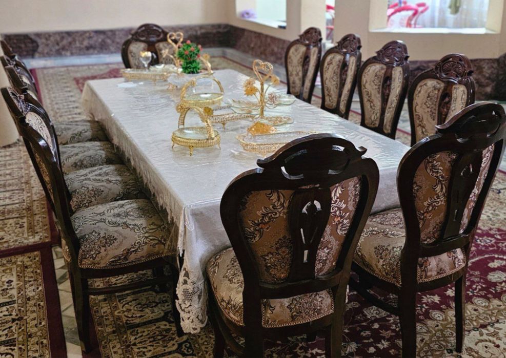 Стол стул сотилади