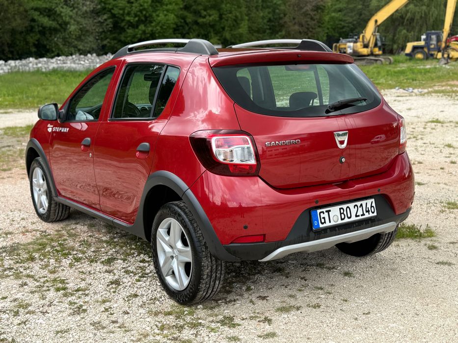 Dacia Sandero Stepway / 2016 / Full
