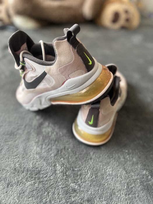 Дамски маратонки Nike Air 70 react