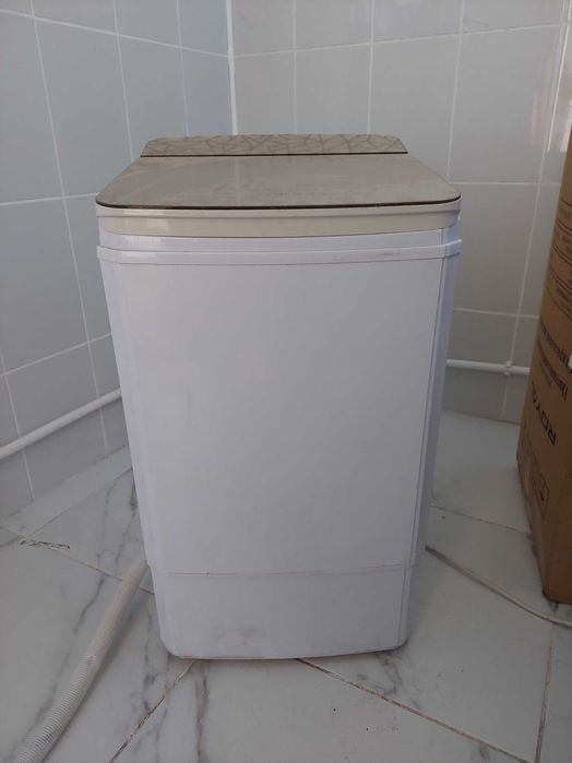 Стиральная машинка ,полуавтомат