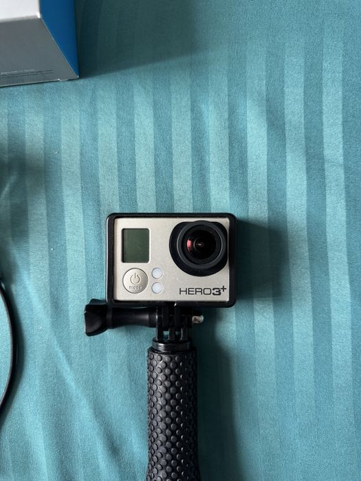 Camera GoPro Hero3+ brat, telecomanda si accesorii