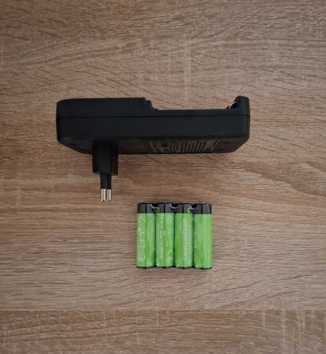 Amazon акумулаторни батерии АА(4 бр) и ААА(4 бр) с комбинирано зарядно