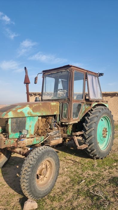 Traktor TTZ 80 hachir