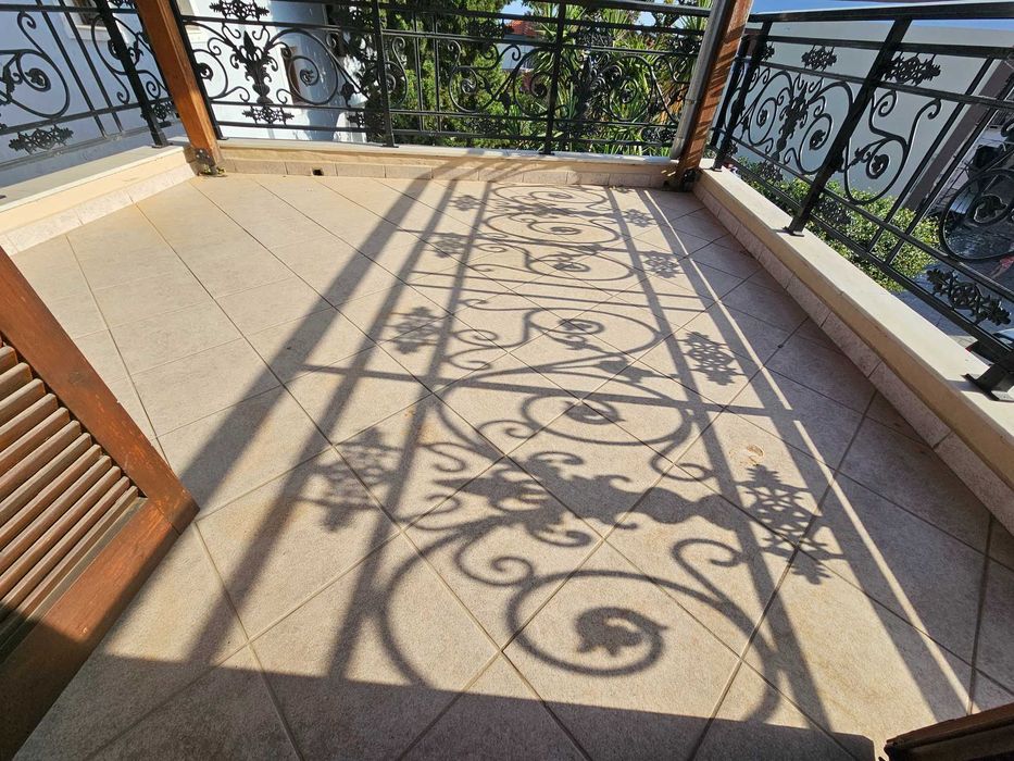 ПРОДАВА се самостоятелна къща 240кв.м в PANAGIA Кавала (код 8026)