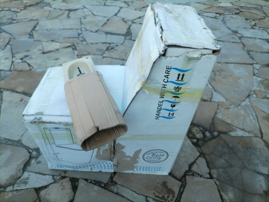 Продам Унитаз новый