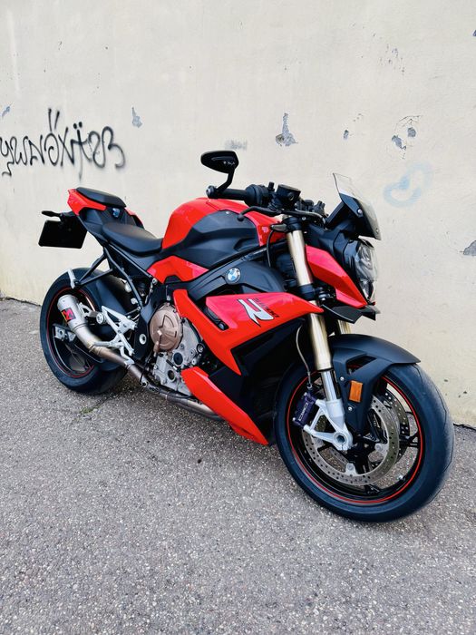 Bmw s1000r impecabila ca si noua îngrijita ca la carte 13000 km