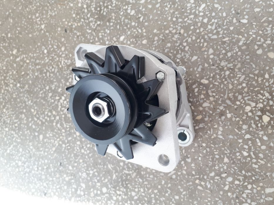 Alternator nou tractor Fiat 411 si 415 pe 24 volti dinam
