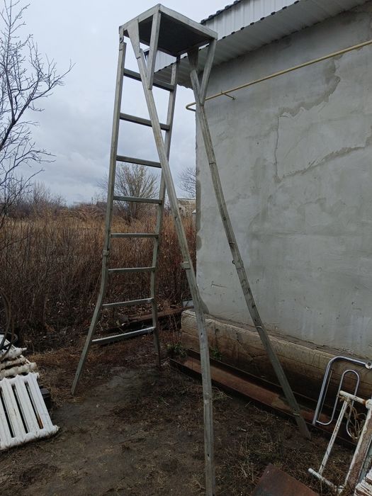 Стремянка алюминевая