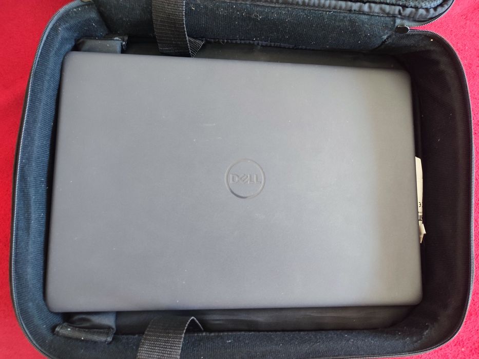 Vând laptop in stare foarte buna de funcționare!