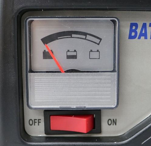 Redresor încarcare baterii , 6 A, 12 V