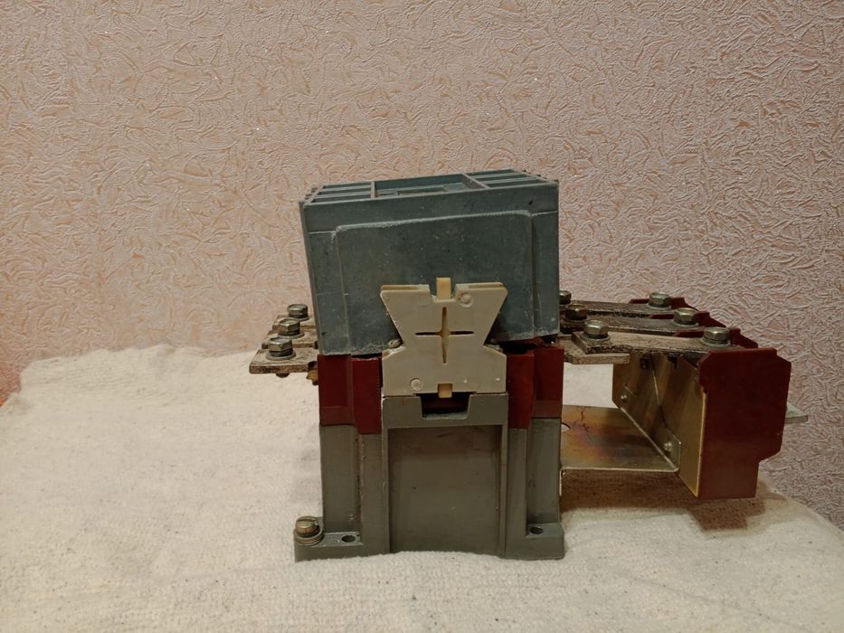 Пускатели ПМЛ-6 (шестой величины)