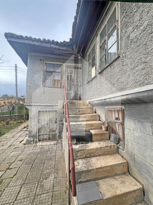 Продава се Къща в с. Мировци, Област Шумен - 100 кв.м за 87 €/кв.м - Снимка #1