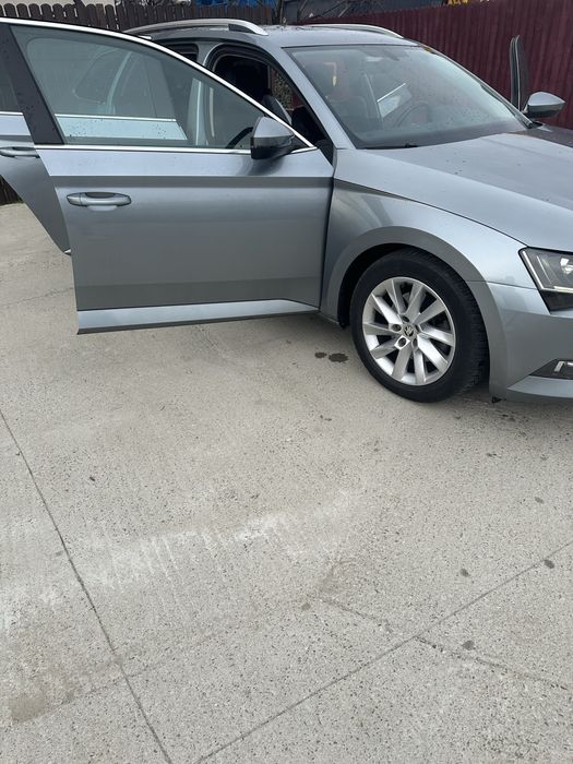 Skoda Superb 2.0 tdi dsg alcantara
