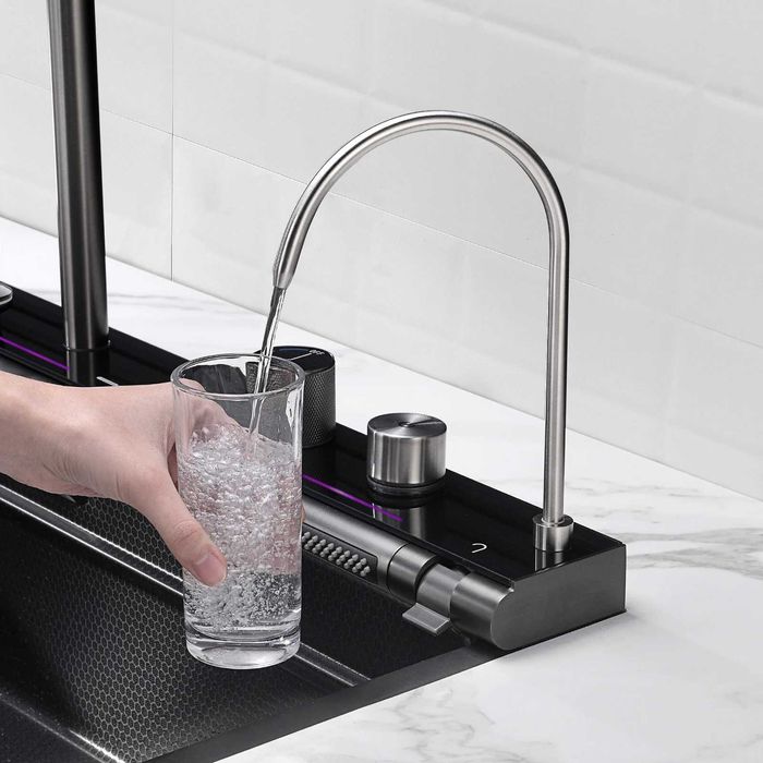 Модерна мултифункционална кухненска мивка с регулируем двоен водопад