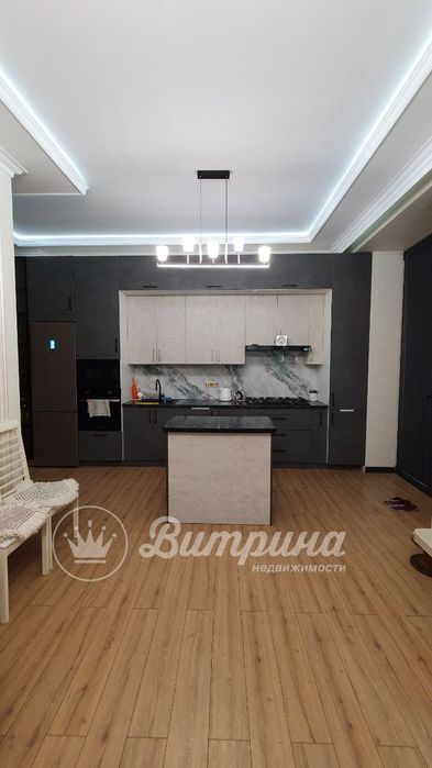 Срочно продается 3 х комнатная шикарная новостройка в Яшнабадском райо