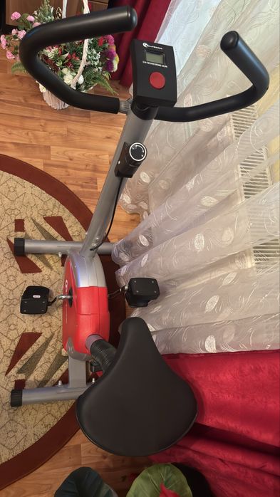 Bicicleta fitness FitTronic 100B