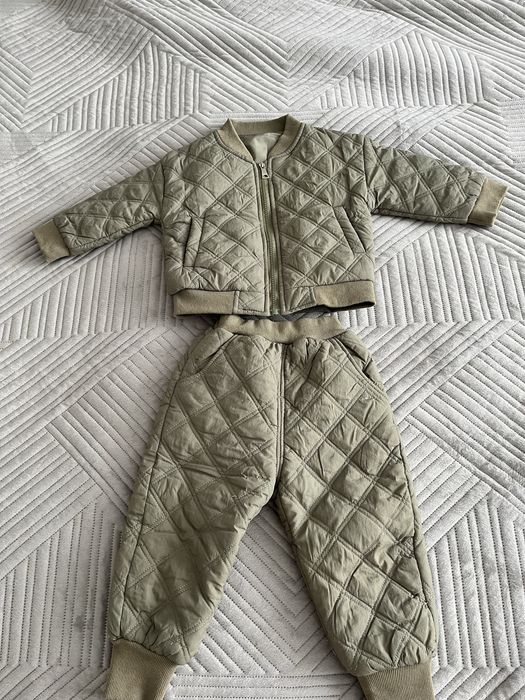 Куртки комбинезоны шапки на девочку