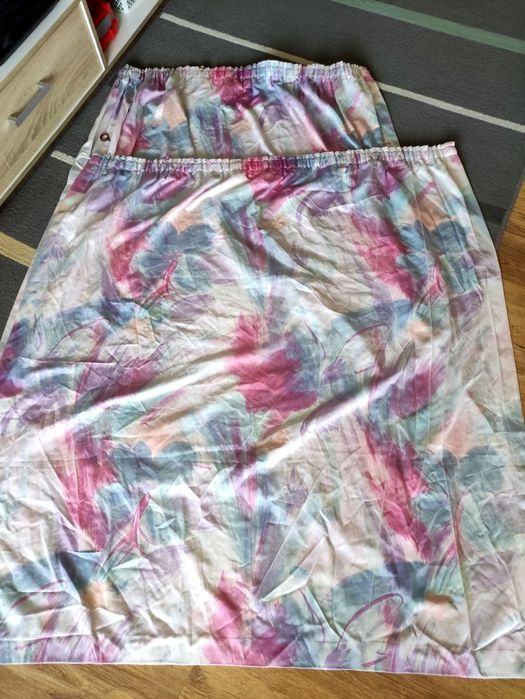 Два броя непрозиращи пердета