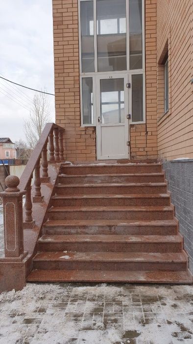 Недорого! Гранит, травертин, мрамор. В наличие!!