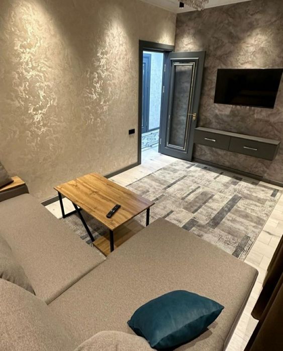 Юнусободда метро яқинида шинам квартира. 10 дақиқа пиёда.