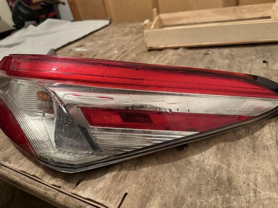 Камри 70 задний фара