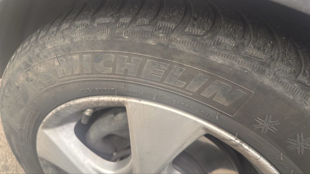 4 бр зимни гуми Мишелин Alpin 5 - 215 60 17