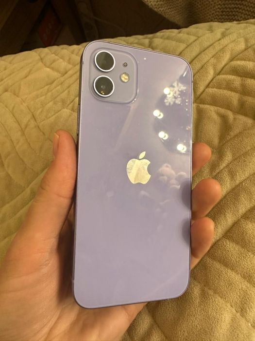 Продам Айфон 12 128гб