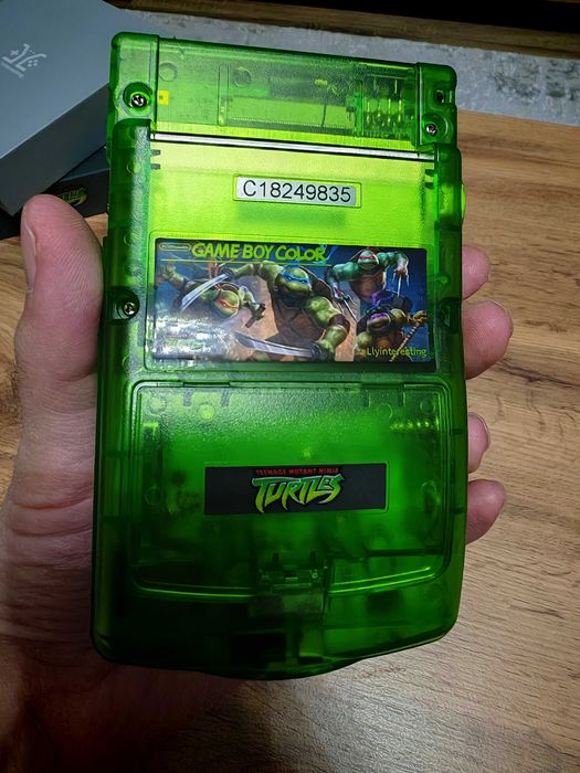 Gameboy Color в стиле TMNT