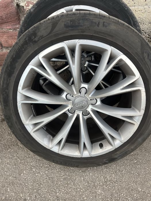 Джанти с гуми Ауди А8
