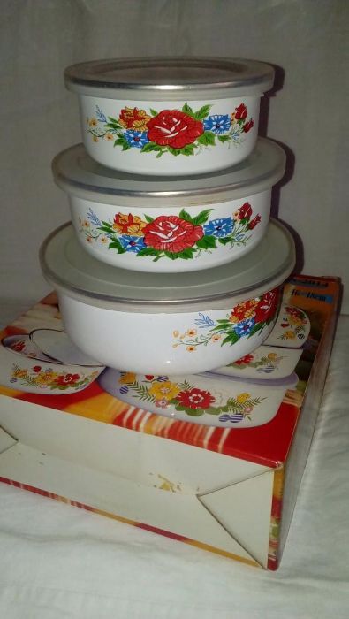 Контейнеры металлические.