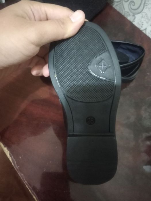 Закрытые туфли лоферы новые 26 размер