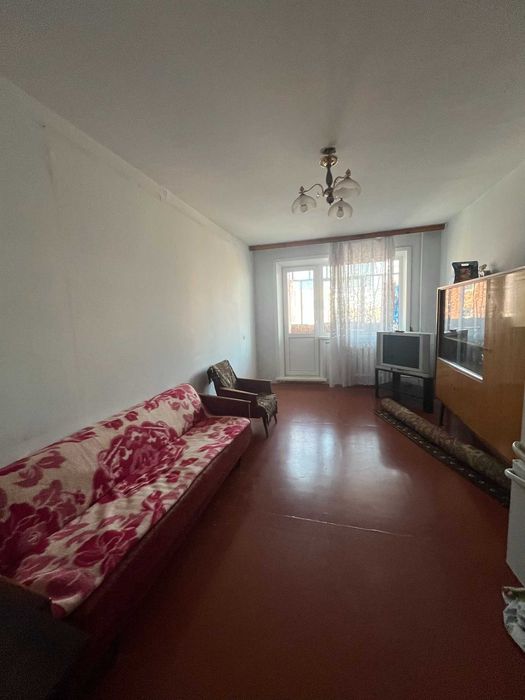 Продам 3х-комнатную по Маяковского