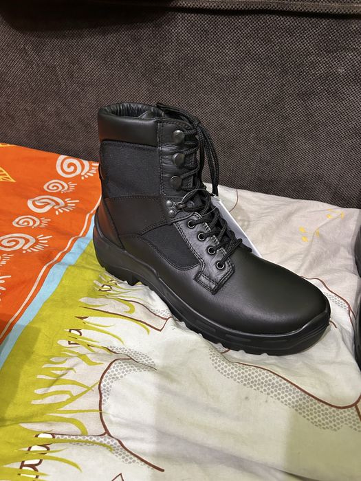 Полицейски кубинки