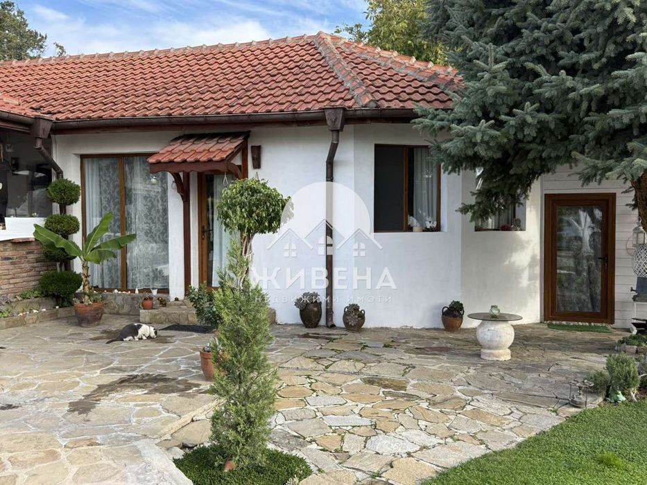 Къща под наем, с паркомясто, м-т Траката, площ 55 кв.м