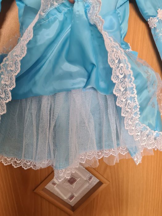 Новогоднее платье"Снежинка".Размер 30