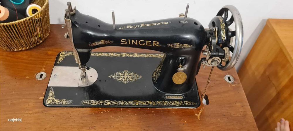 Masina De Cusut Singer