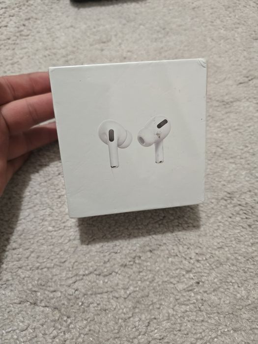 Casti air pods pro