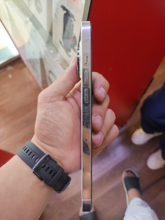 Продается iPhone 12 pro max (128gb)