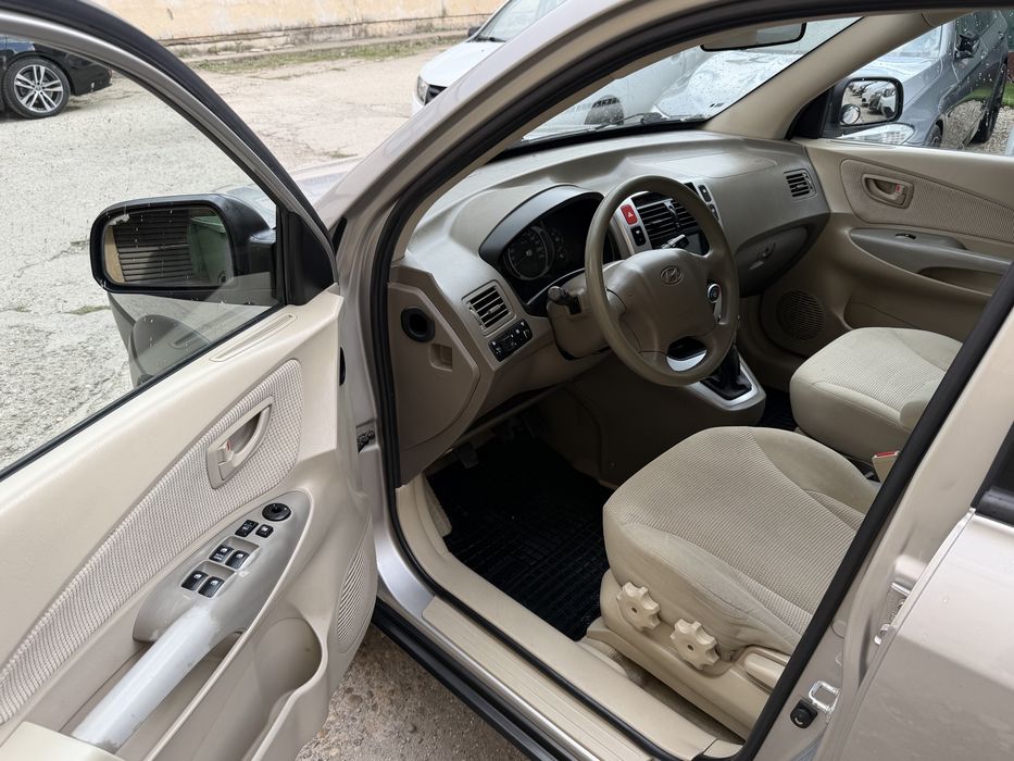 Hyundai Tucson 2.0 Benzină + GPL • 141 CP • ITP 09.2027 • GPL 2036 • AC • TCS