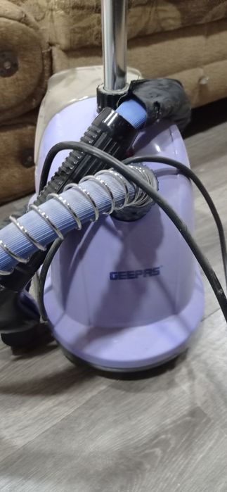 Паравой утюг рабочий