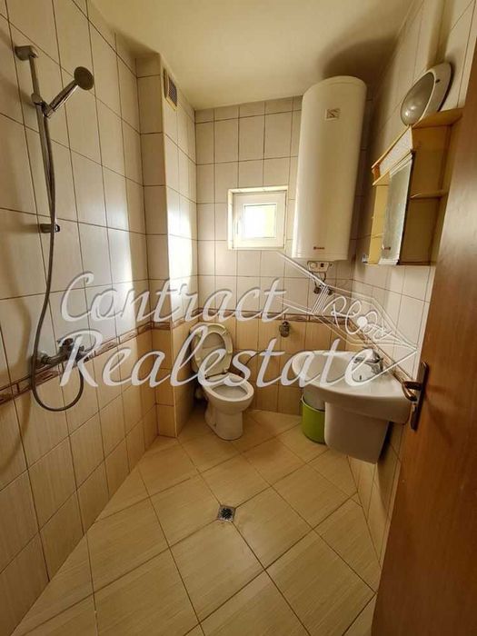 Тристаен Полуобзаведен Лятно кино тракия !