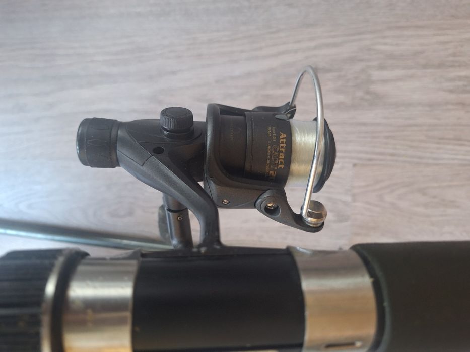 Продавам въдица с макара DAM