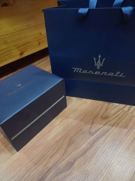 Часовник MASSERATI Successo